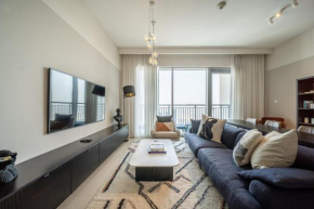 LUXE | Luxury 2BR | Creek View | Modern & Cozy